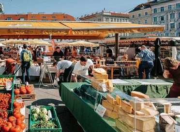 Gourmet Tour Wien - Karmelitermarkt.jpg